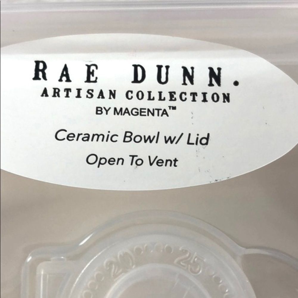 NWT Rae Dunn 2 pieces Lunch & Delish Ceramic Containers Set with Vented Lid New - Picture 3 of 15